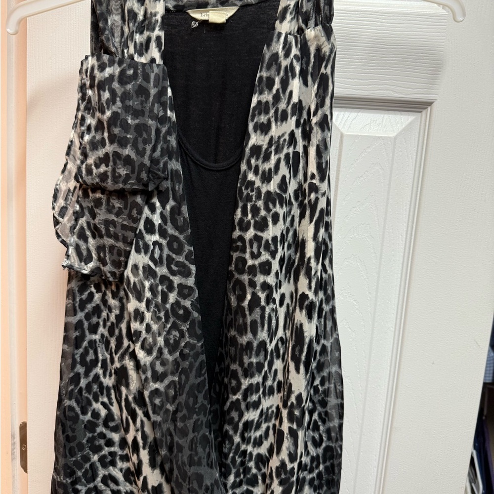 🌺 Chic Leopard Print Camisole